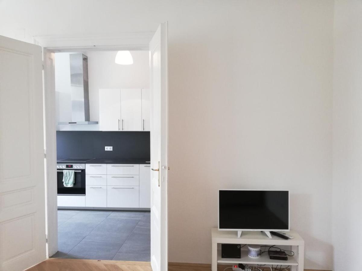 Central Living Apartments - Schoenbrunn 비엔나 외부 사진