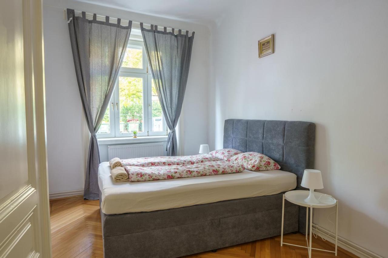 Central Living Apartments - Schoenbrunn 비엔나 외부 사진